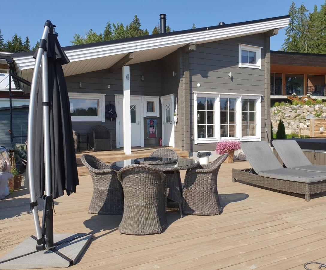 Stunning Log Cabin 45M2 On The Shore Of Kallavesi. クオピオ エクステリア 写真