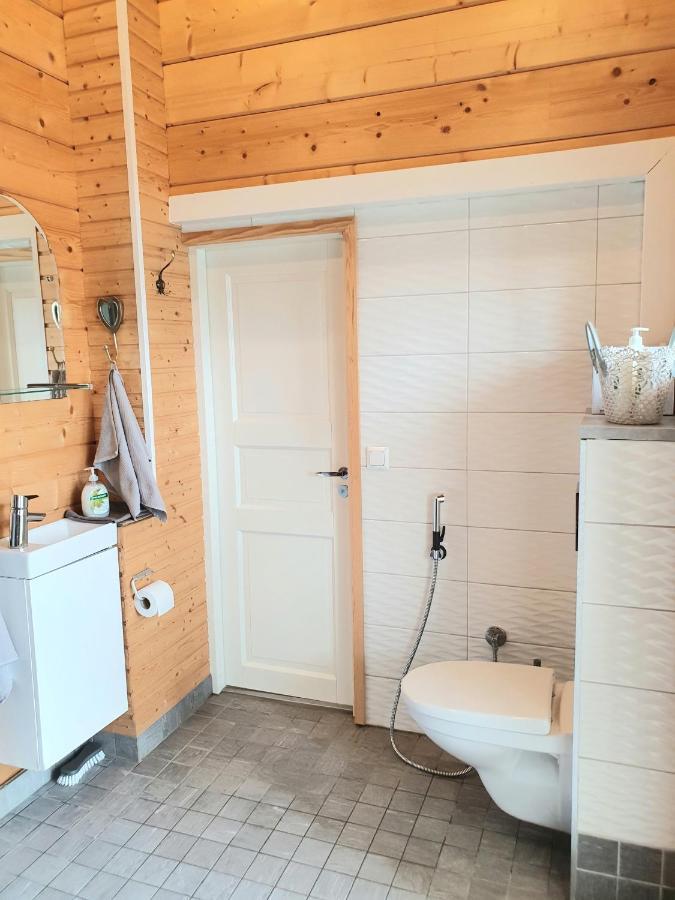 Stunning Log Cabin 45M2 On The Shore Of Kallavesi. クオピオ エクステリア 写真