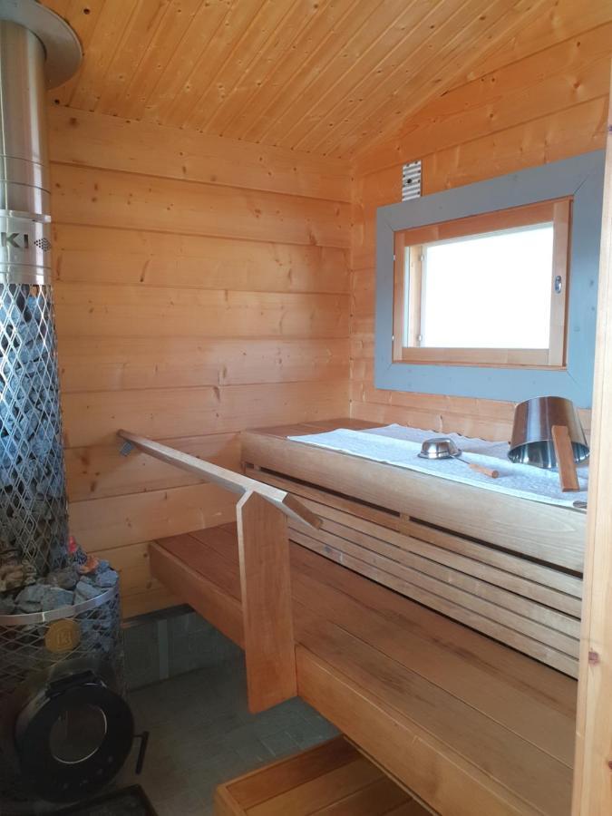 Stunning Log Cabin 45M2 On The Shore Of Kallavesi. クオピオ エクステリア 写真