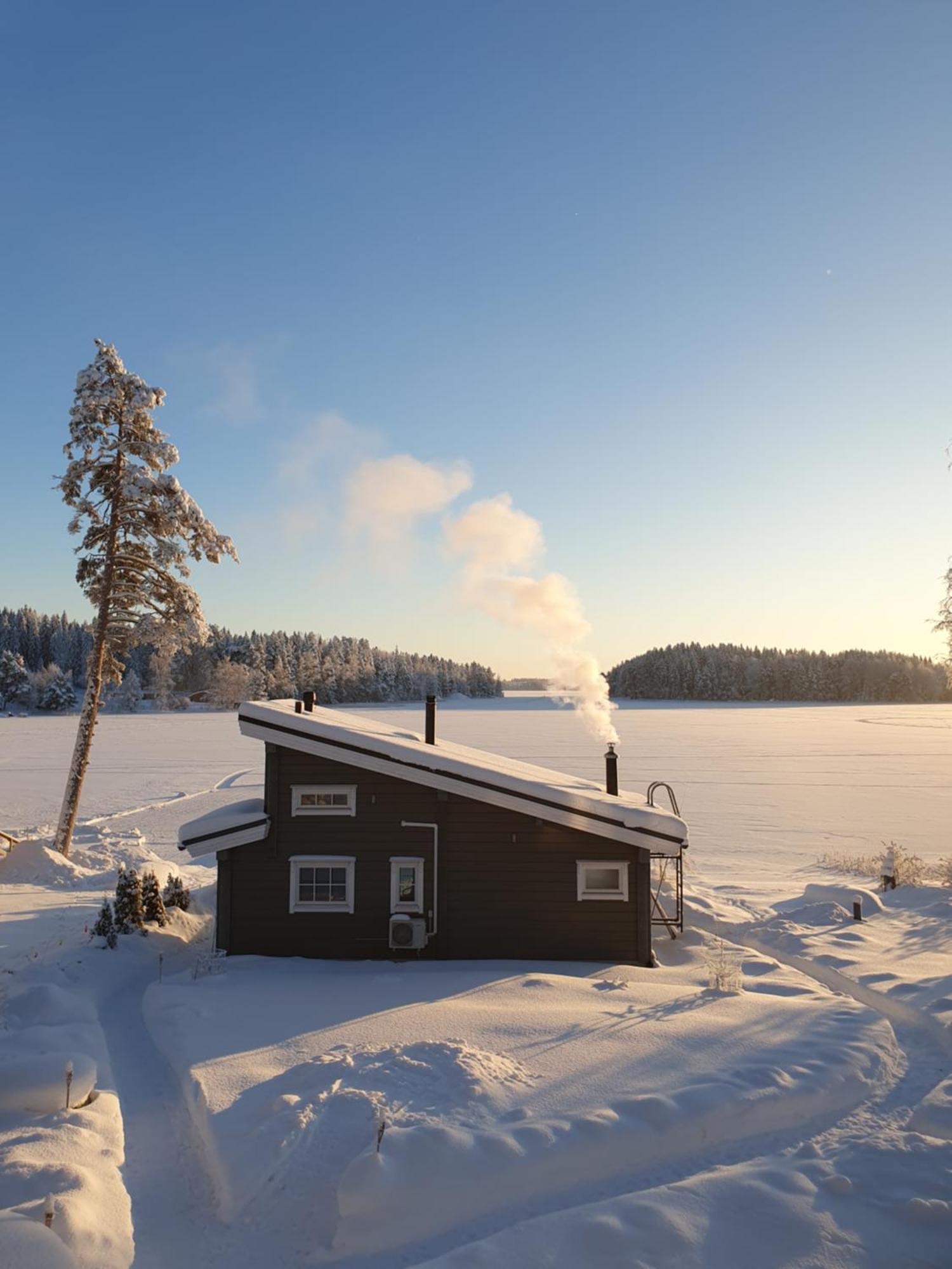 Stunning Log Cabin 45M2 On The Shore Of Kallavesi. クオピオ エクステリア 写真